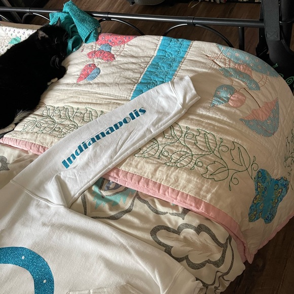 Jerseys - Picture 4 of 6